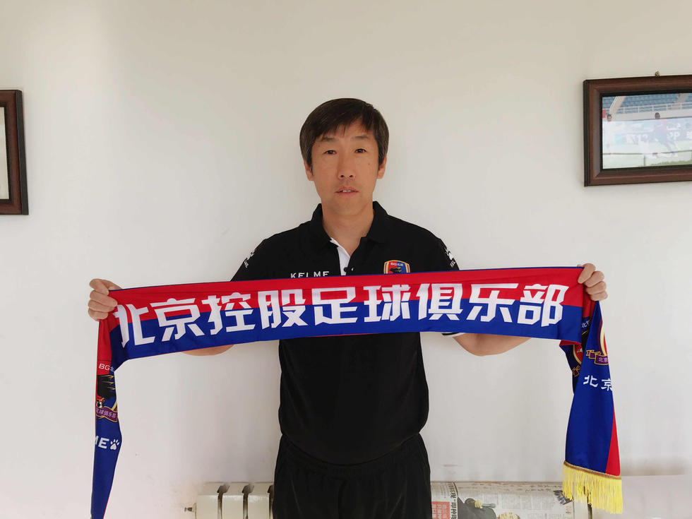 国米最终在小组赛3胜3平，获得欧冠D组第二。
